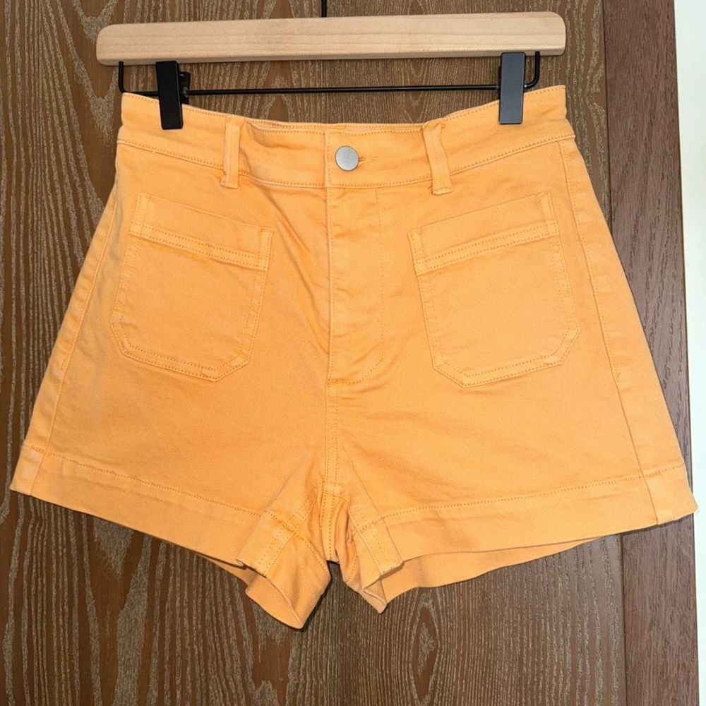 Women's Everlane Apricot Shorts